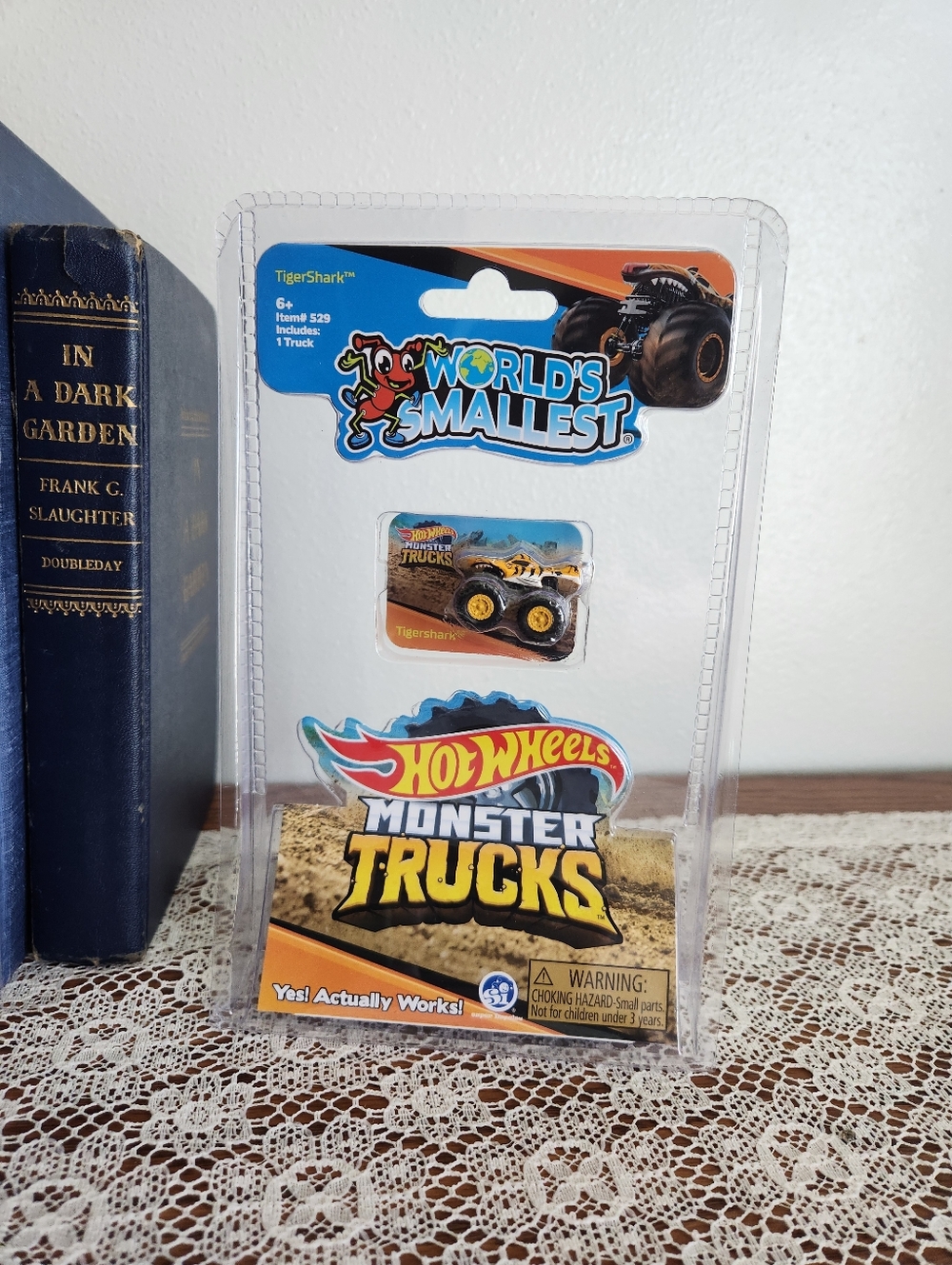 Hot Wheels Monster Trucks World's Smallest - TigerShark